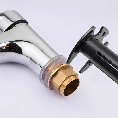 Multifunktionell diskbänksnyckel