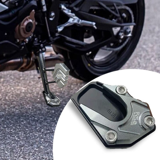 📢📢50 % rabatt!🛡️ Stabilitet på vintern: Förlängning av motorcykelstöd - Undvik fall på hala underlag!🏍️